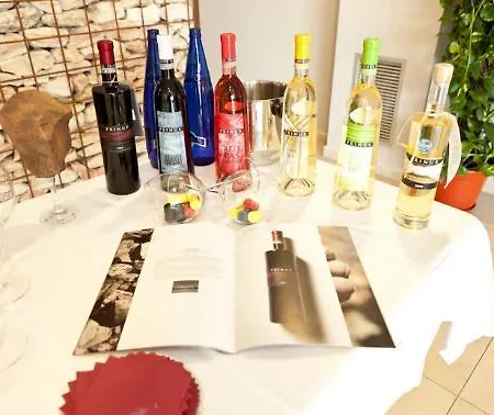 Del Vino Hotel